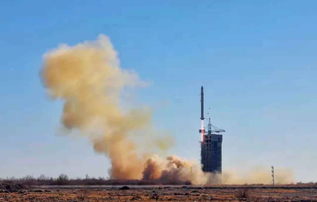 完美·公司网站官网-完美(中国)“多星分离超级电容电源系统”再次成功发射多颗小卫星！